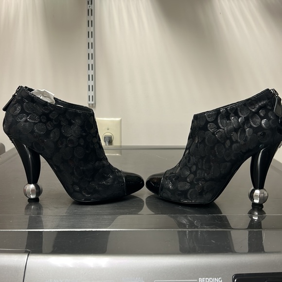 ChANEL booties size 39 - Picture 3 of 5